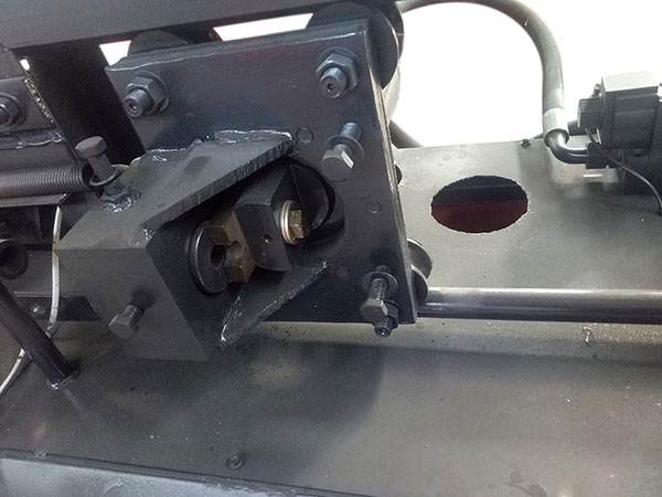 調(diào)直切斷機(jī)10-20型